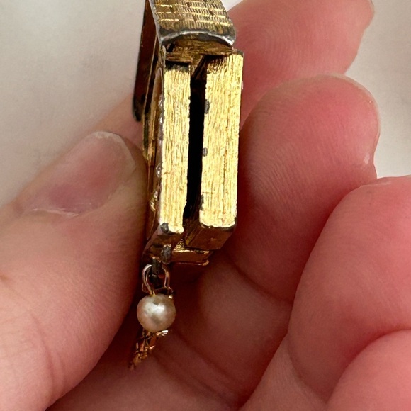 4/$100 Vanda USA Elegant Gold Wall Clock Decor locket 💚 - Picture 4 of 9